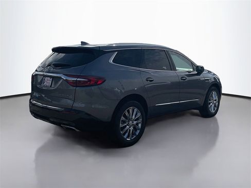 Used 2019 Buick Enclave Premium w/ Experience Buick Package image 7