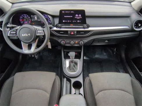 Used 2024 Kia Forte LXS image 14