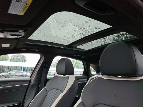 Used 2025 Kia K5 GT-Line w/ GT-Line Premium Package image 18