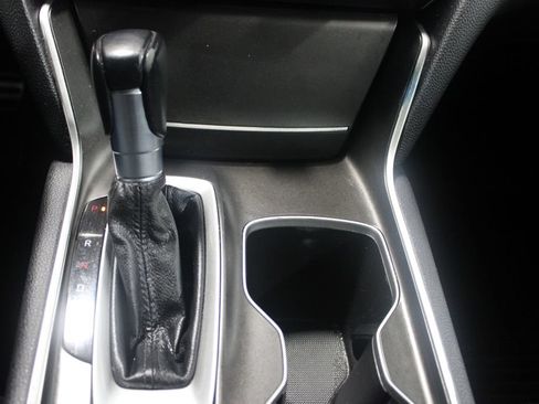 Used 2019 Honda Accord Sport image 17