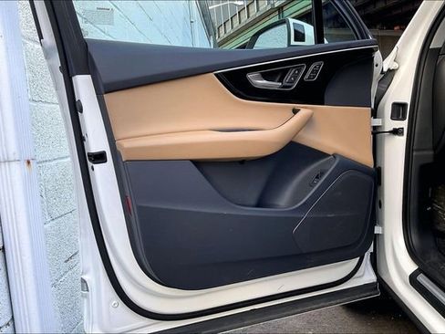 Certified 2023 Audi Q7 2.0T Premium w/ Convenience Package image 23