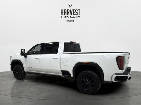 Used 2024 GMC Sierra 2500 AT4 w/ AT4 Premium Plus Package AWD/4WD image 3