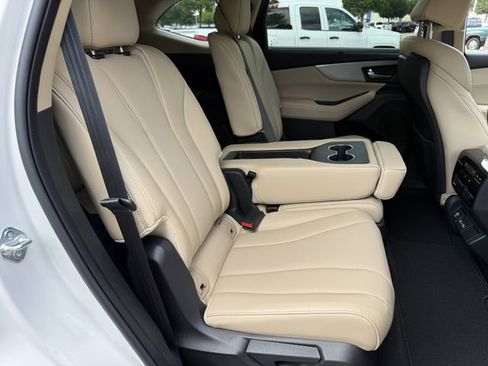 Certified 2024 Acura MDX FWD w/ Technology Package image 28