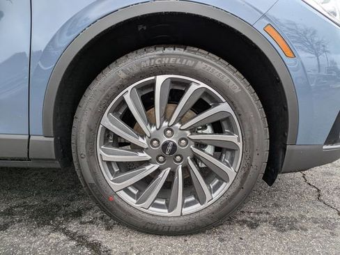 New 2026 Lincoln Corsair Reserve image 11