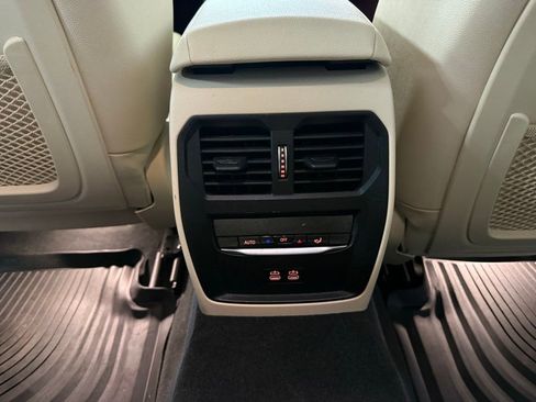 Used 2021 BMW 330i xDrive Sedan w/ Convenience Package image 20