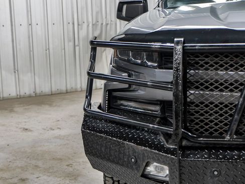 Used 2019 Chevrolet Silverado 1500 RST AWD/4WD image 46