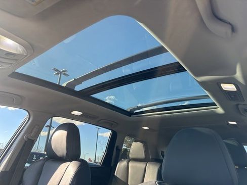 Used 2020 Subaru Ascent Limited w/ Technology Package image 29