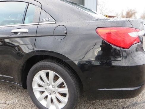 Used 2013 Chrysler 200 Limited w/ Sun/Sound Group image 23