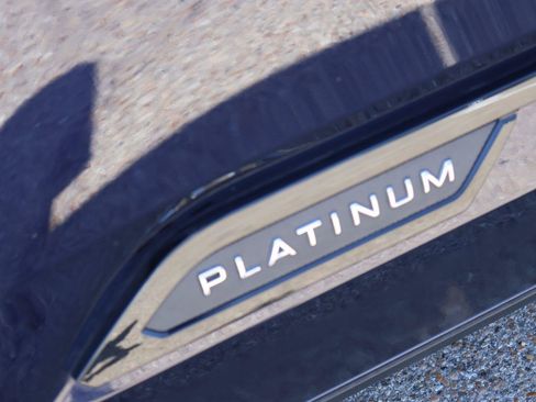 Used 2024 Toyota Tundra Platinum AWD/4WD image 12