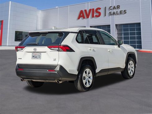 Used 2024 Toyota RAV4 LE image 6