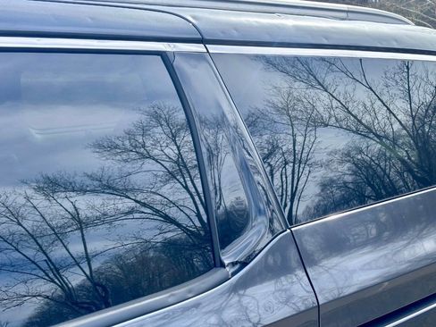 Used 2015 Kia Sedona SX image 16