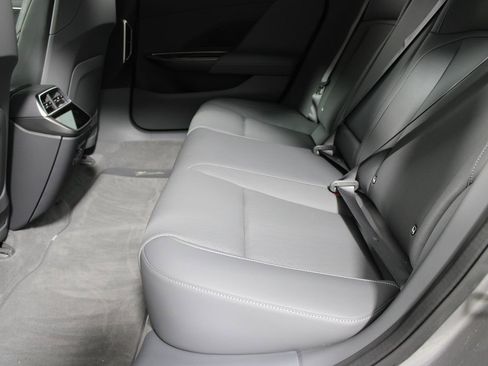 Used 2024 Lucid Air Pure image 31