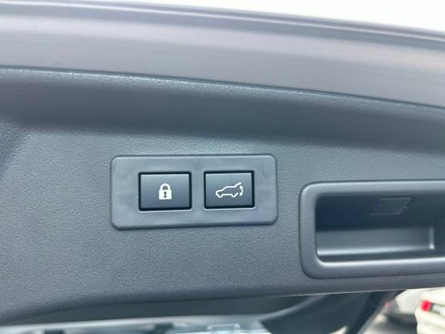 Used 2026 Subaru Outback Premium AWD/4WD image 19