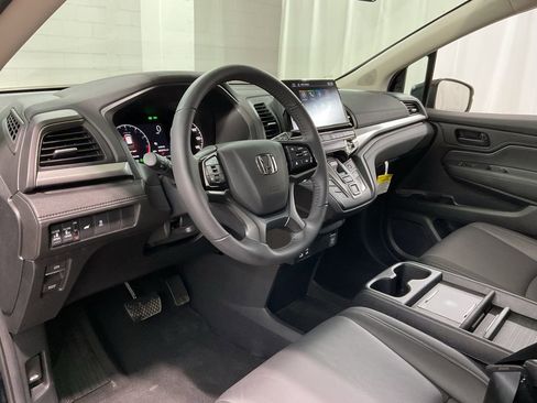 Certified 2026 Honda Odyssey EX-L image 17
