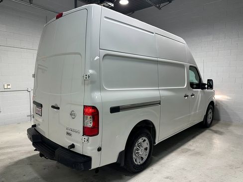 Used 2014 Nissan NV 2500 SV image 6