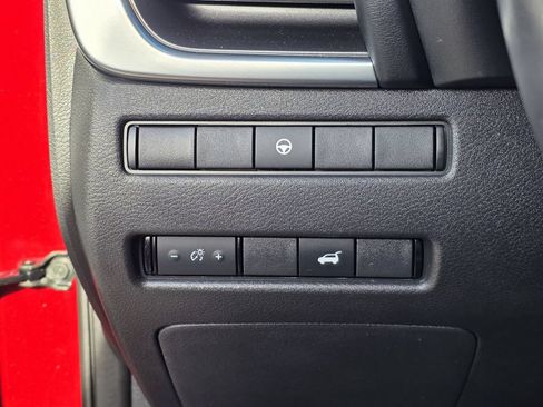 Used 2021 Nissan Rogue SV w/ Premium Package FWD image 24