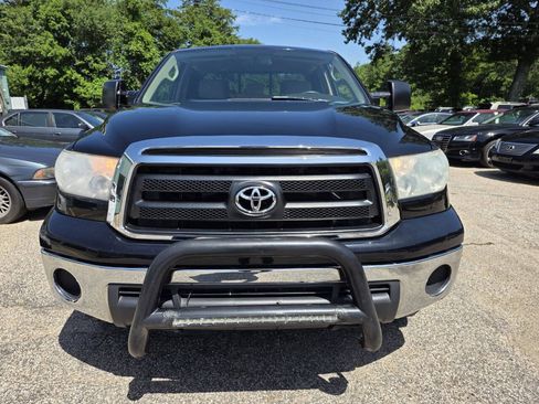 Used 2011 Toyota Tundra 4x4 Double Cab w/ Tow Pkg image 5