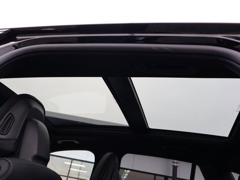 Certified 2025 Mercedes-Benz GLC 300 image 15