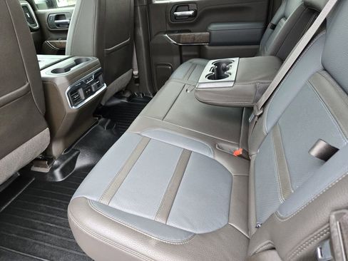 Used 2022 GMC Sierra 2500 Denali image 43