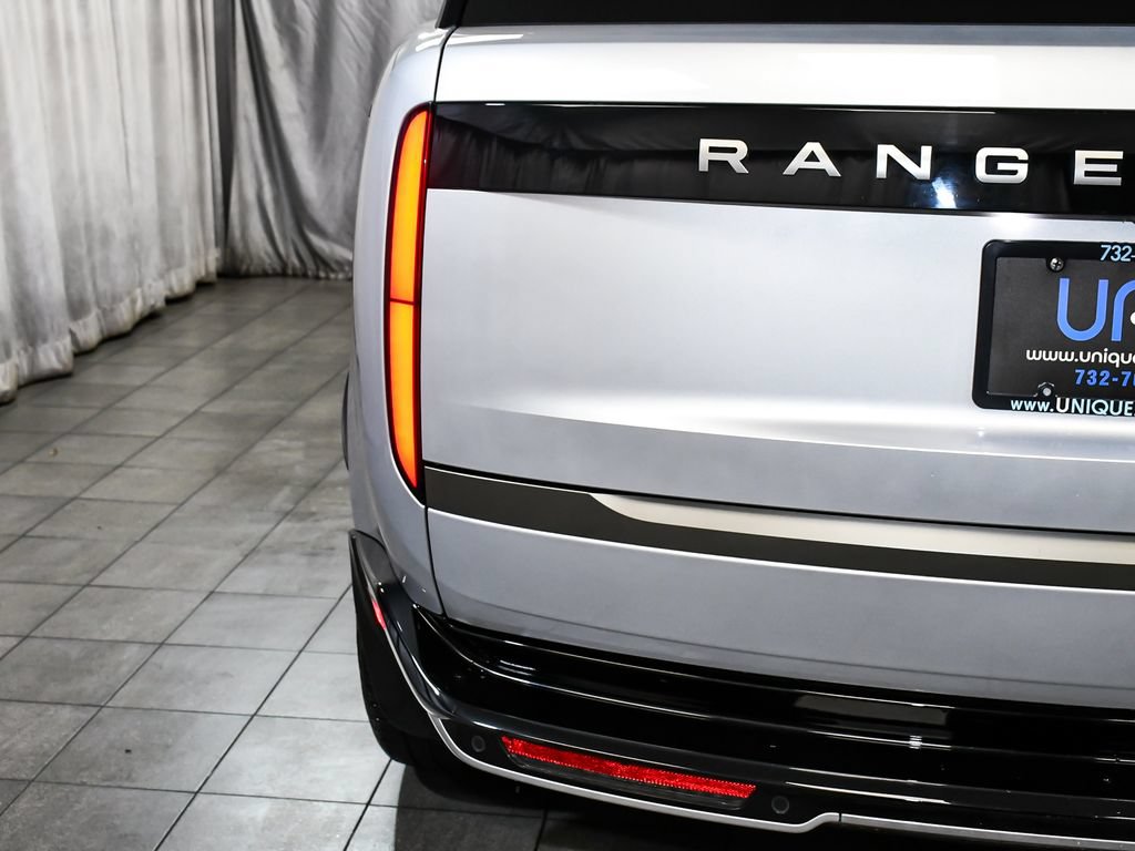 Used 2024 Land Rover Range Rover Long Wheelbase SE AWD/4WD image 99