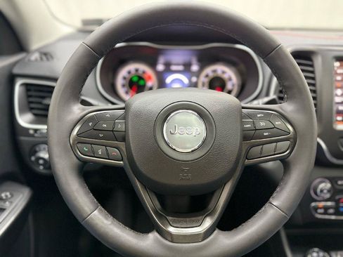 Used 2022 Jeep Cherokee Trailhawk w/ Sun, Sound & Nav Group AWD/4WD image 13