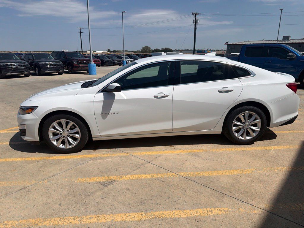 Used 2023 Chevrolet Malibu LT FWD image 4