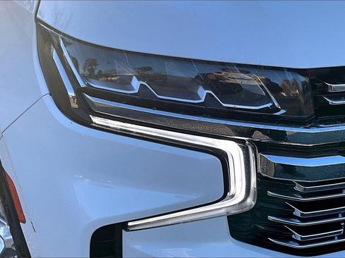 Certified 2023 Chevrolet Suburban Premier image 28