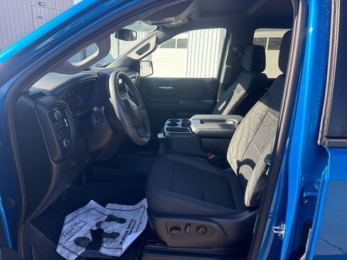 Used 2023 Chevrolet Silverado 1500 Custom AWD/4WD image 6