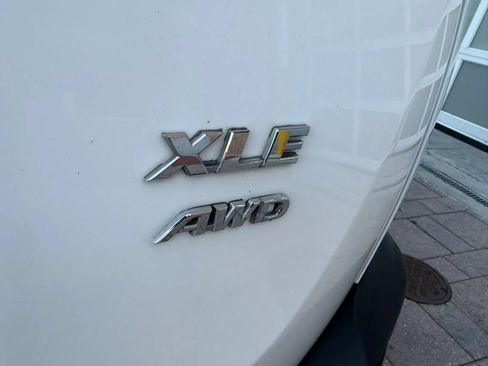 Used 2014 Toyota RAV4 XLE AWD/4WD image 10