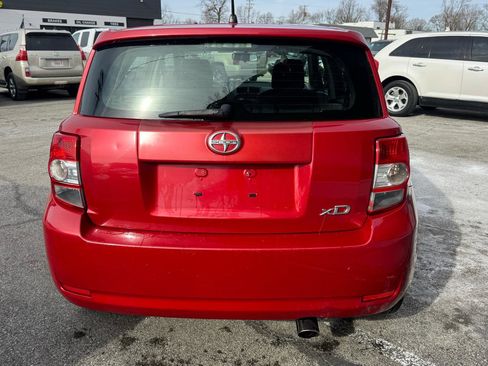 Used 2010 Scion xD 5-Door image 5