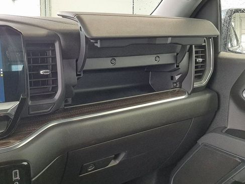 Used 2025 Chevrolet Silverado 1500 LT image 18