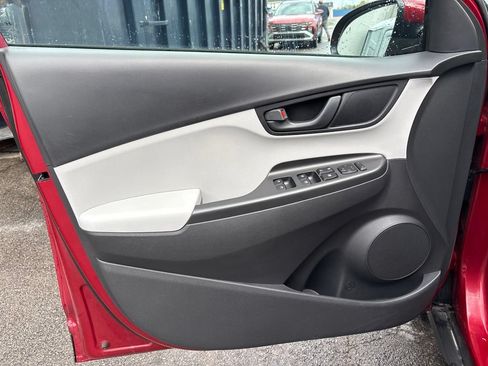 Certified 2023 Hyundai Kona SEL AWD/4WD image 13