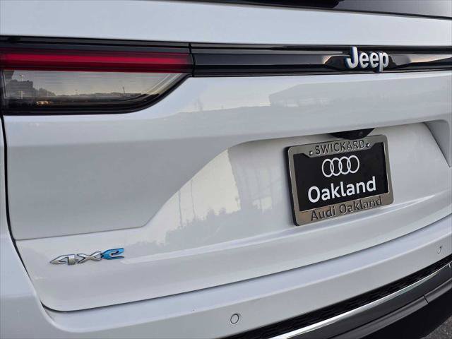 Used 2024 Jeep Grand Cherokee Limited 4xe AWD/4WD image 13