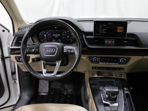 Used 2018 Audi Q5 2.0T Premium Plus w/ Premium Plus Package image 2