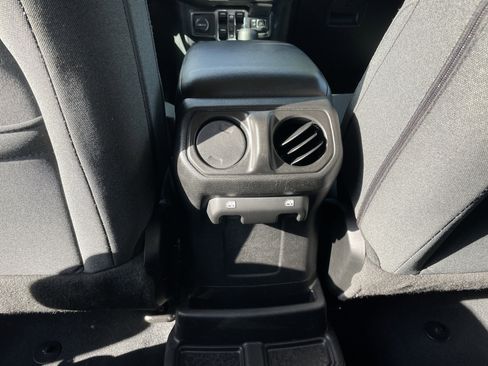 Used 2024 Jeep Wrangler Sport S image 25