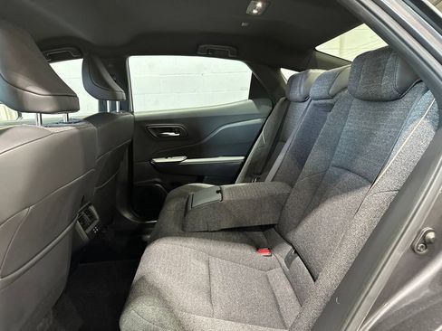 Certified 2023 Toyota Crown AWD/4WD image 17