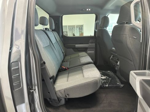 New 2026 Ford F250 4x4 Crew Cab Super Duty image 44