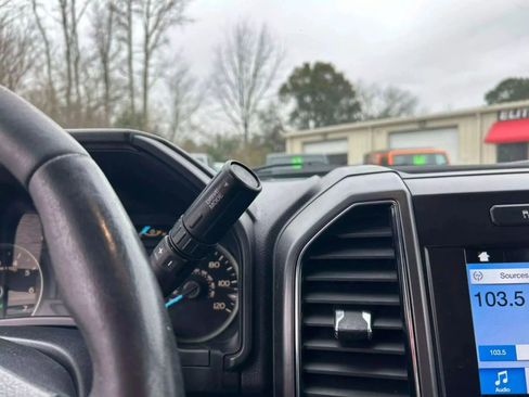 Used 2018 Ford F150 XLT w/ Equipment Group 302A Luxury image 15