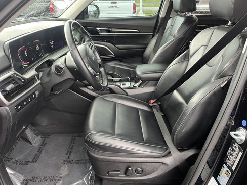 Used 2025 Kia Telluride S AWD/4WD image 15