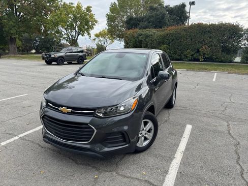 Used 2020 Chevrolet Trax LS w/ Tint and Cruise Package FWD image 1
