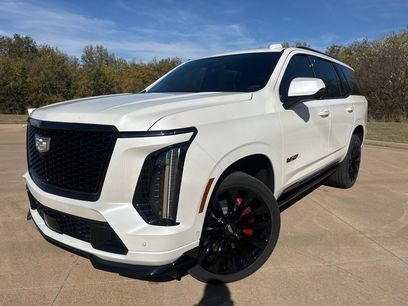 Used 2025 Cadillac Escalade V w/ LPO, ONYX Package