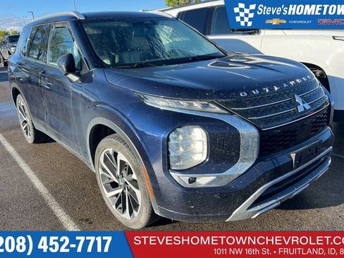 Used 2024 Mitsubishi Outlander SEL image 1