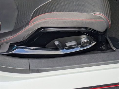 Certified 2020 Chevrolet Corvette Stingray Premium Cpe w/ 3LT Preferred Equipment Group image 35