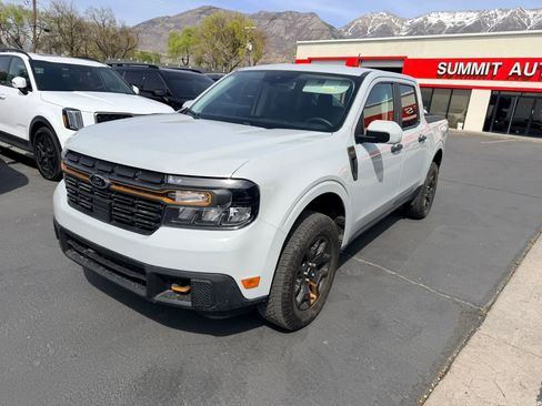 Used 2023 Ford Maverick Tremor w/ Tremor Off-Road Package AWD/4WD image 8