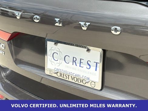 Certified 2025 Volvo XC60 B5 Plus AWD/4WD image 8