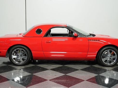 Used 2002 Ford Thunderbird image 12