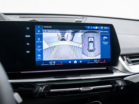 Used 2025 BMW X2 xDrive28i w/ Premium Package image 23