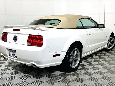Used 2006 Ford Mustang GT Premium image 12