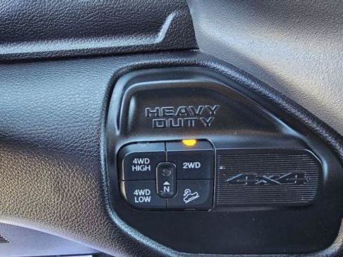 Used 2024 RAM 2500 Big Horn w/ Off Road Package AWD/4WD image 19
