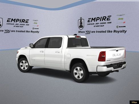 Used 2025 RAM 1500 Big Horn AWD/4WD image 5